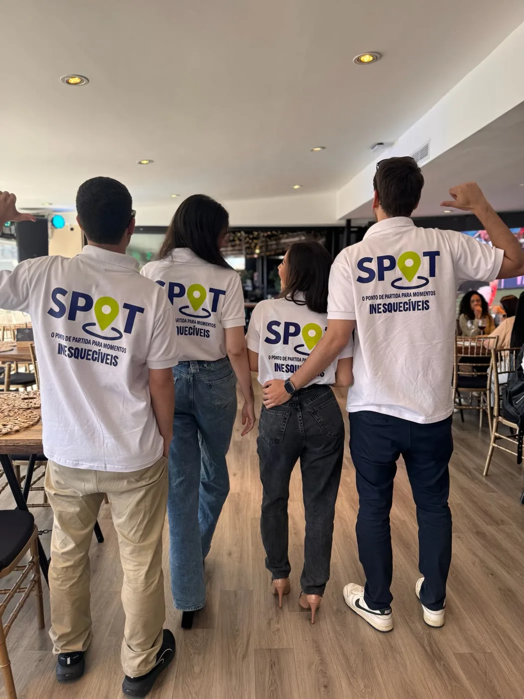 Bastidores da equipe SPOT em operação